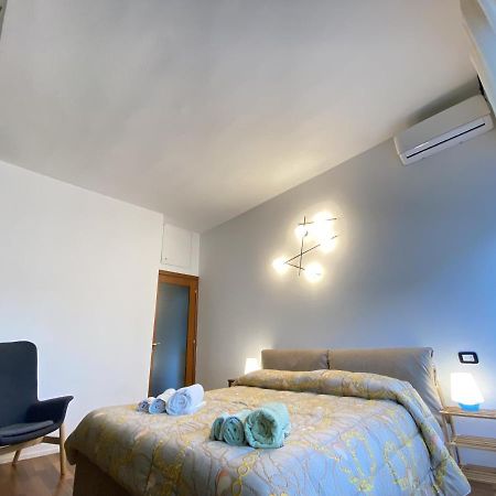 Stylish Apartment In Como Downtown Екстер'єр фото